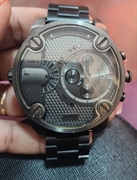 Reloj Diesel caja y correa de acero Inoxidable cronografo Como Nuevo