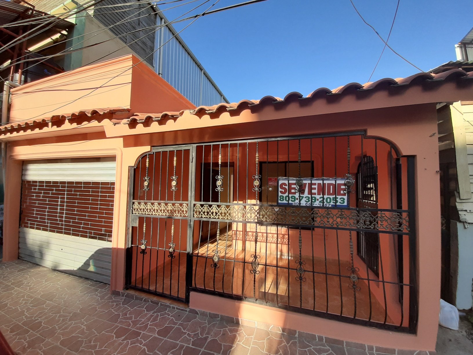 Vendo Casa en Esperanza (Valverde), Barrio A , 2 habs. , 2 baños , 1  parqueo , RD$ 2,400, 